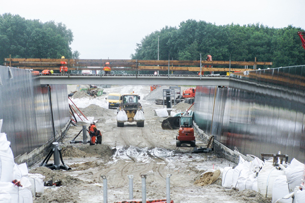 Onderdoorgang N381 Terwisscha gewapende grondconstructie met beton facing