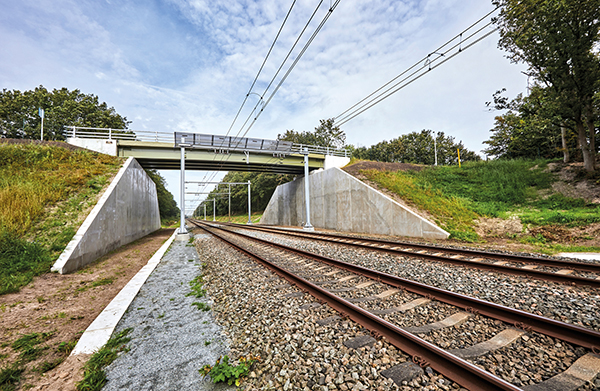 Beton+ systeem voor spoorviaduct witte paarden steenwijkerland